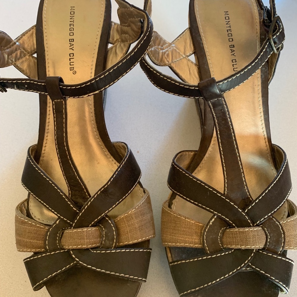 Women’s wedge sandals size 9